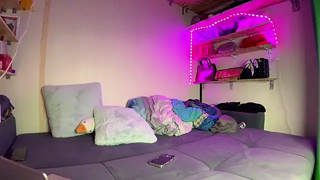 akimrix guli online show from January 16, 2025, 1:58 pm