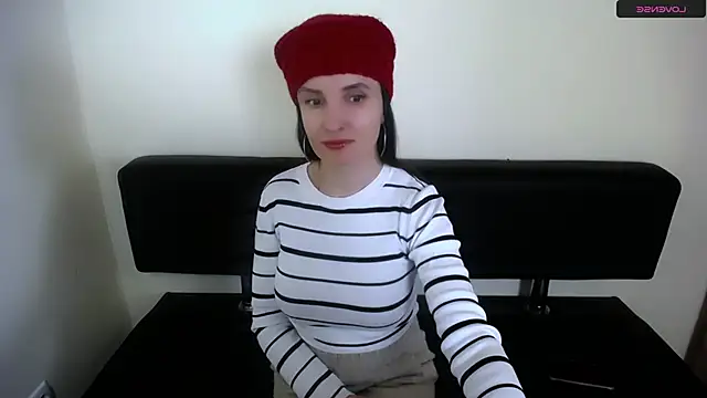 LaimaV  online show from February 8, 2026, 10:40 am