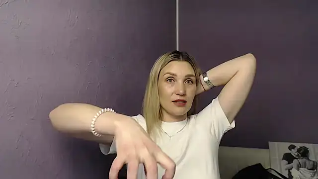 sexy lady online show from December 3, 2024, 11:22 am