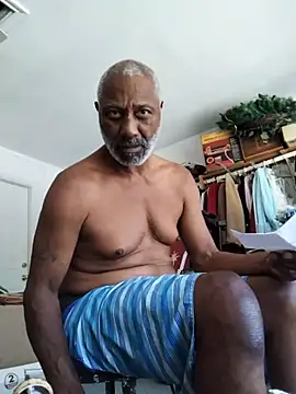 Snapshot of yasohw chatting on July 9, 2026, 8:24 pm yasohw online show from July 9, 2026, 8:24 pm