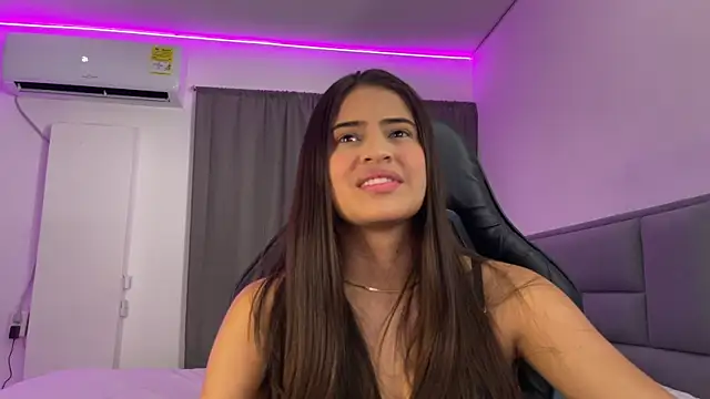 dereckbrownn online show from March 18, 2025, 8:48 pm