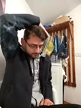 HungEddy online show from December 18, 2024, 11:08 pm