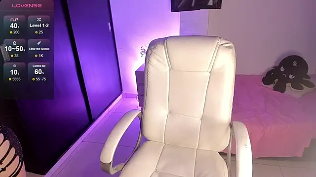 ALANAH KITTY online show from December 23, 2024, 10:55 pm