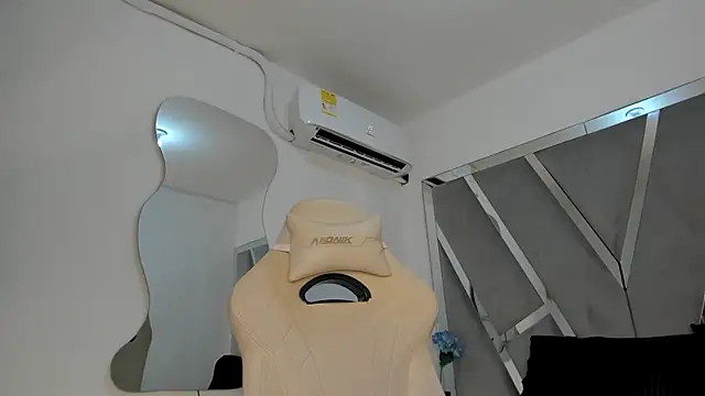 Snapshot of Sofia-candyht chatting on January 24, 2025, 8:54 pm Sofia-candyht online show from January 24, 2025, 8:54 pm