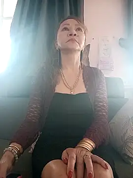 Snapshot of Baby-sexysweet69 chatting on October 28, 2025, 12:58 am Baby-sexysweet69 online show from October 28, 2025, 12:58 am