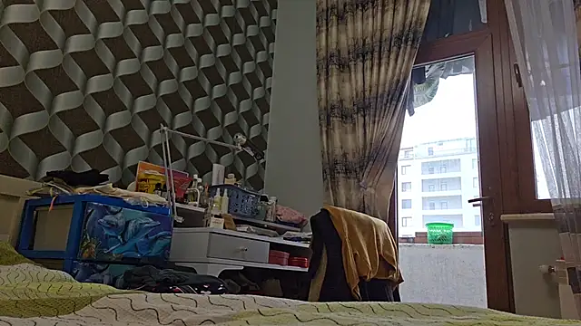 AlejandraDelaney online show from December 6, 2024, 12:38 pm