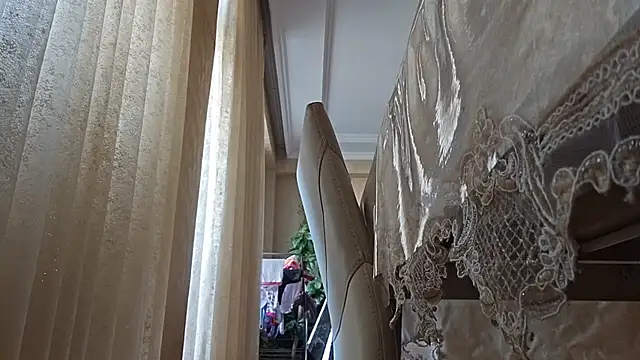 AlejandraDelaney online show from January 31, 2025, 12:51 pm