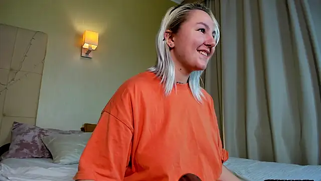 Snapshot of Debbie_Taylor chatting on December 8, 2024, 9:08 pm Debbie Taylor online show from December 8, 2024, 9:08 pm