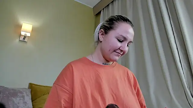 Snapshot of Debbie_Taylor chatting on January 8, 2025, 5:59 pm Debbie Taylor online show from January 8, 2025, 5:59 pm