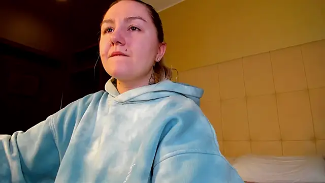 Snapshot of Debbie_Taylor chatting on November 19, 2025, 5:13 pm Debbie Taylor online show from November 19, 2025, 5:13 pm