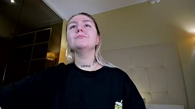 Snapshot of Debbie_Taylor chatting on November 21, 2025, 5:22 pm Debbie Taylor online show from November 21, 2025, 5:22 pm