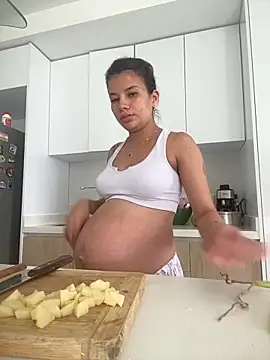 adop me   online show from December 6, 2024, 6:50 pm