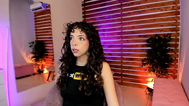 Sapphire Venuss online show from January 11, 2026, 2:05 am