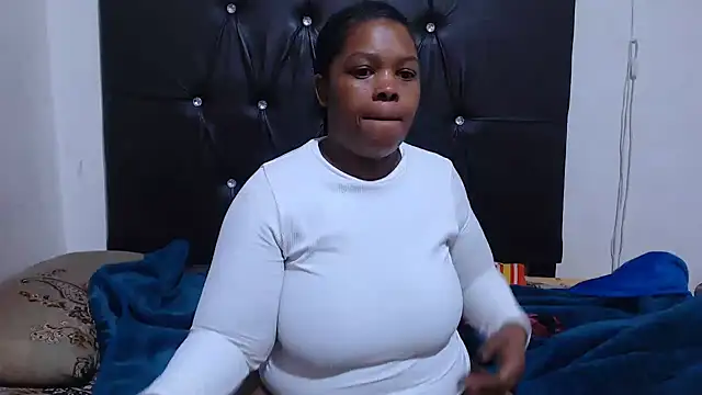 BigbootyNickyx online show from October 1, 2025, 11:33 pm