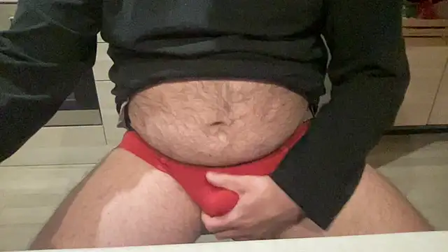 Snapshot of Beardedbear37 chatting on March 6, 2025, 7:54 pm Beardedbear37 online show from March 6, 2025, 7:54 pm