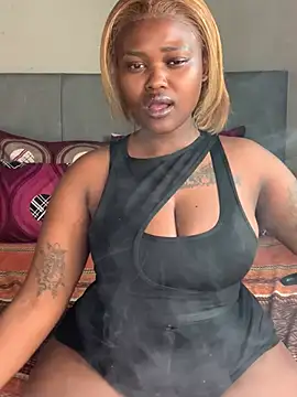 Snapshot of ThickPearlx23 chatting on July 28, 2026, 12:48 pm ThickPearlx23 online show from July 28, 2026, 12:48 pm