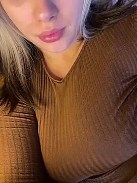 69Laura696 online show from December 17, 2024, 9:39 am