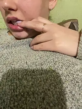 69Laura696 online show from February 27, 2025, 9:58 pm