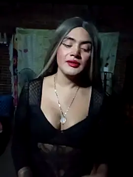 Snapshot of yovana13 chatting on March 4, 2026, 9:15 am yovana13 online show from March 4, 2026, 9:15 am