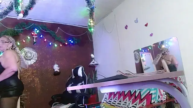 PervertedMature online show from November 30, 2025, 3:21 am