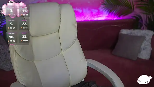 Snapshot of HaylaAmber chatting on June 7, 2026, 1:15 pm HaylaAmber online show from June 7, 2026, 1:15 pm
