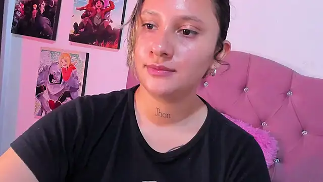 Mila nixon02 online show from September 22, 2025, 5:04 pm