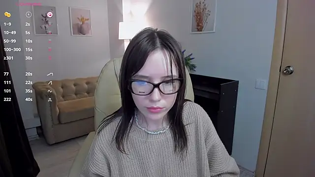 VelvetMore online show from December 1, 2024, 7:36 pm