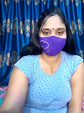 Hot Maleka online show from February 23, 2025, 1:57 am