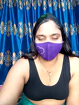 Hot Maleka online show from March 13, 2025, 1:18 pm