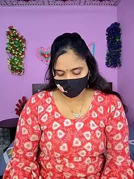 Hot Maleka online show from November 5, 2025, 4:29 pm