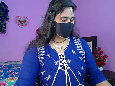 Hot Maleka online show from March 25, 2026, 4:35 pm