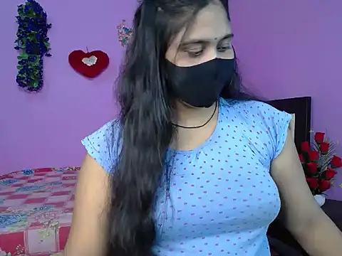 Hot Maleka online show from April 23, 2026, 4:42 pm