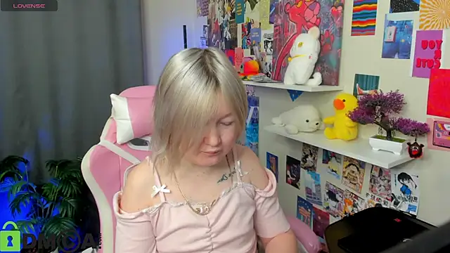 Sara Robinson online show from April 17, 2026, 2:25 am