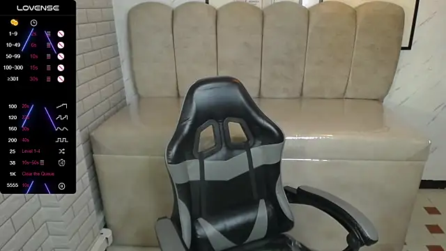  Charlotte v online show from November 30, 2025, 4:00 pm