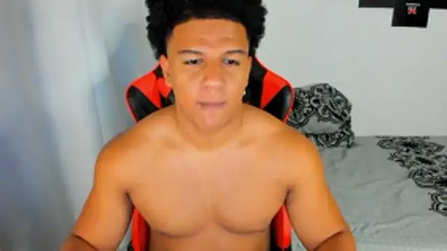 Snapshot of May_Dylan1 chatting on November 18, 2025, 5:23 am May Dylan1 online show from November 18, 2025, 5:23 am