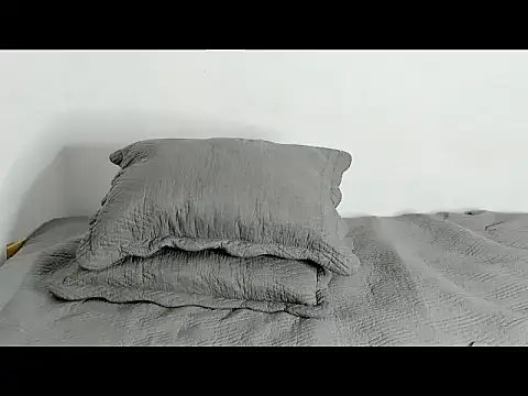 May Dylan1 online show from March 12, 2026, 4:51 am