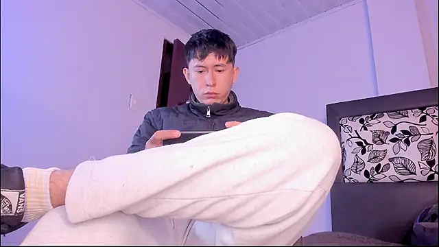 setsuna10 online show from November 29, 2025, 2:47 am