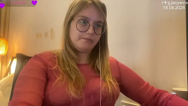 JacyWinslat online show from April 18, 2026, 5:06 pm