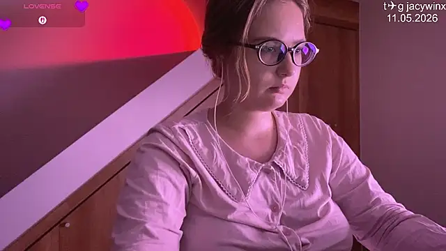 Snapshot of JacyWinslat chatting on May 11, 2026, 2:45 pm JacyWinslat online show from May 11, 2026, 2:45 pm