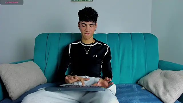 NeoRaptis online show from January 31, 2025, 8:01 pm