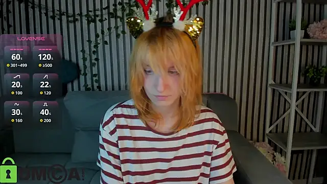 Snapshot of Little_Chips chatting on December 20, 2025, 5:20 pm Little Chips online show from December 20, 2025, 5:20 pm