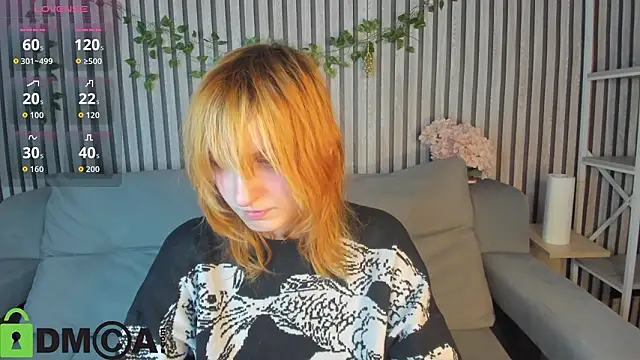 Snapshot of Little_Chips chatting on February 1, 2026, 5:22 pm Little Chips online show from February 1, 2026, 5:22 pm