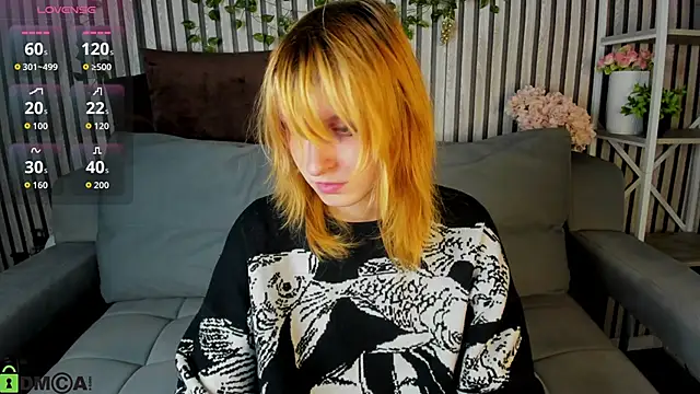 Snapshot of Little_Chips chatting on February 11, 2026, 5:18 pm Little Chips online show from February 11, 2026, 5:18 pm