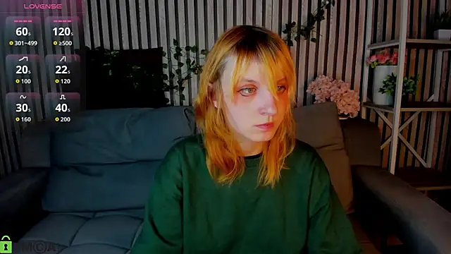 Snapshot of Little_Chips chatting on February 20, 2026, 5:13 pm Little Chips online show from February 20, 2026, 5:13 pm