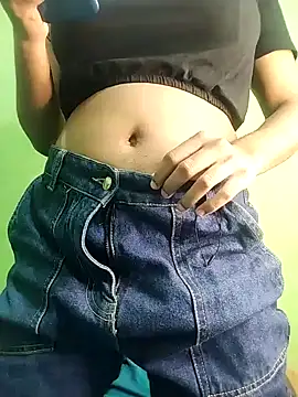 Queen-Amelia online show from December 3, 2024, 9:00 am