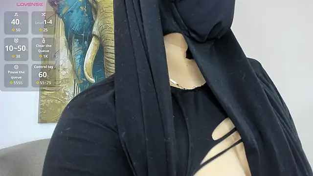 Snapshot of zully_01 chatting on December 5, 2025, 10:46 am zully 01 online show from December 5, 2025, 10:46 am