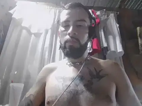 Snapshot of Diilanhott chatting on October 10, 2025, 4:28 pm Diilanhott online show from October 10, 2025, 4:28 pm