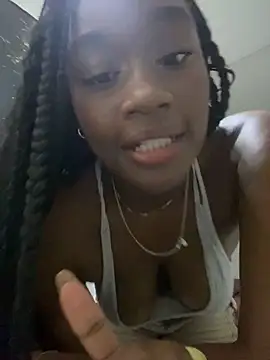 Snapshot of EscorpiLeoncita chatting on February 5, 2026, 4:50 am EscorpiLeoncita online show from February 5, 2026, 4:50 am