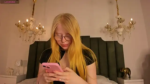 Snapshot of Alexa_Handler chatting on January 16, 2026, 3:54 am Alexa Handler online show from January 16, 2026, 3:54 am