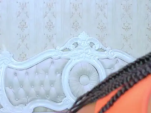 Snapshot of TiaraRosse chatting on September 14, 2025, 12:15 pm TiaraRosse online show from September 14, 2025, 12:15 pm